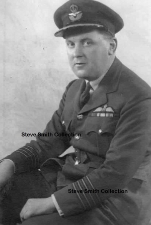 Morris, Aubrey - Gp Capt 19-10-1945 (1)